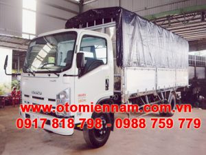 Xe Tải Isuzu NQR75M Thùng Mui Bạt 5 Tấn 2017